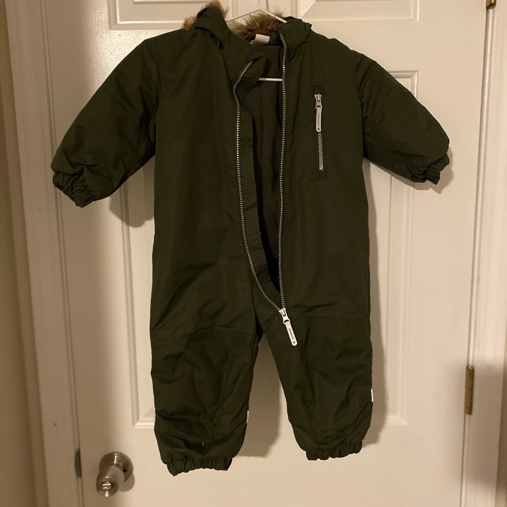 H&M water-repellent snowsuit 9-12 months